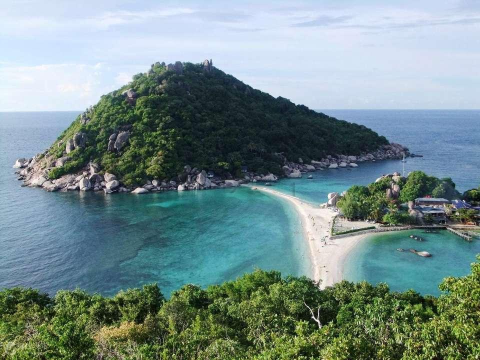 怀化特警克服极端天气影响冬训热潮